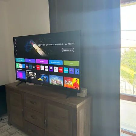 нов с две спални Apartment *